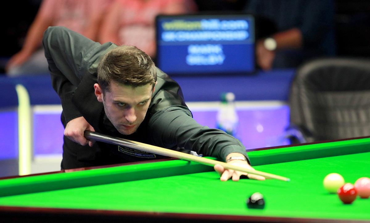 滑雪登山首 滑雪登山首