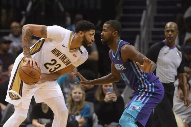 拖步在篮板 拖步在篮板